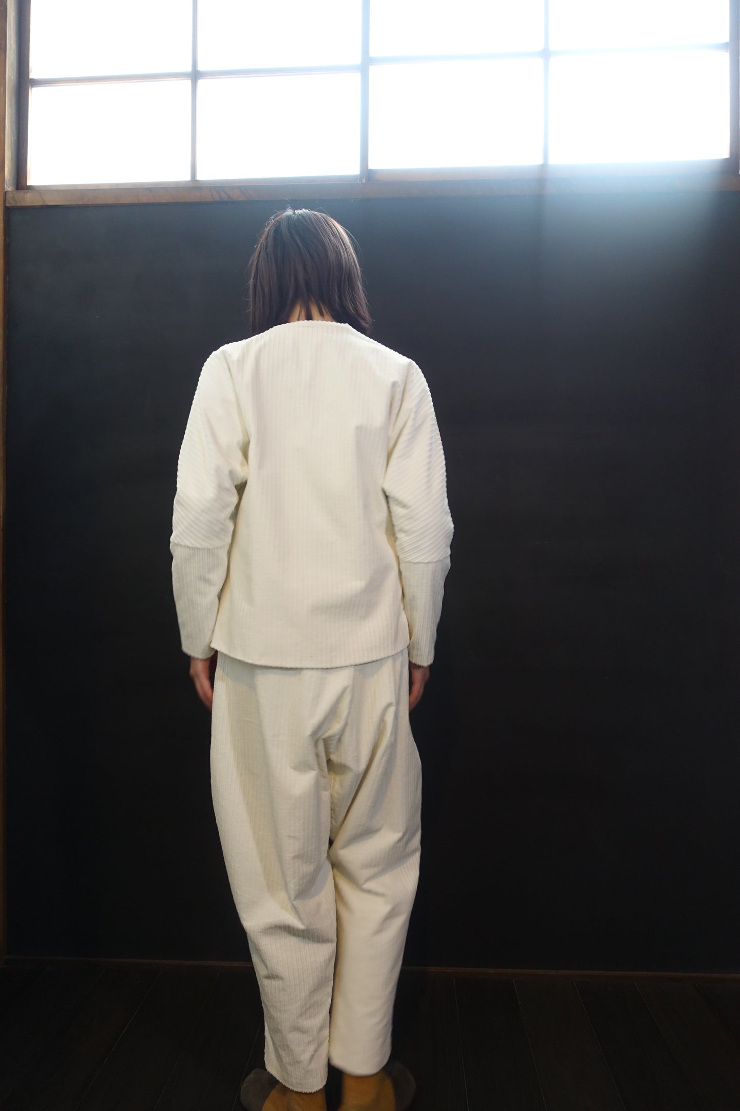 コーデュロイタックパンツ emeraldthirteen