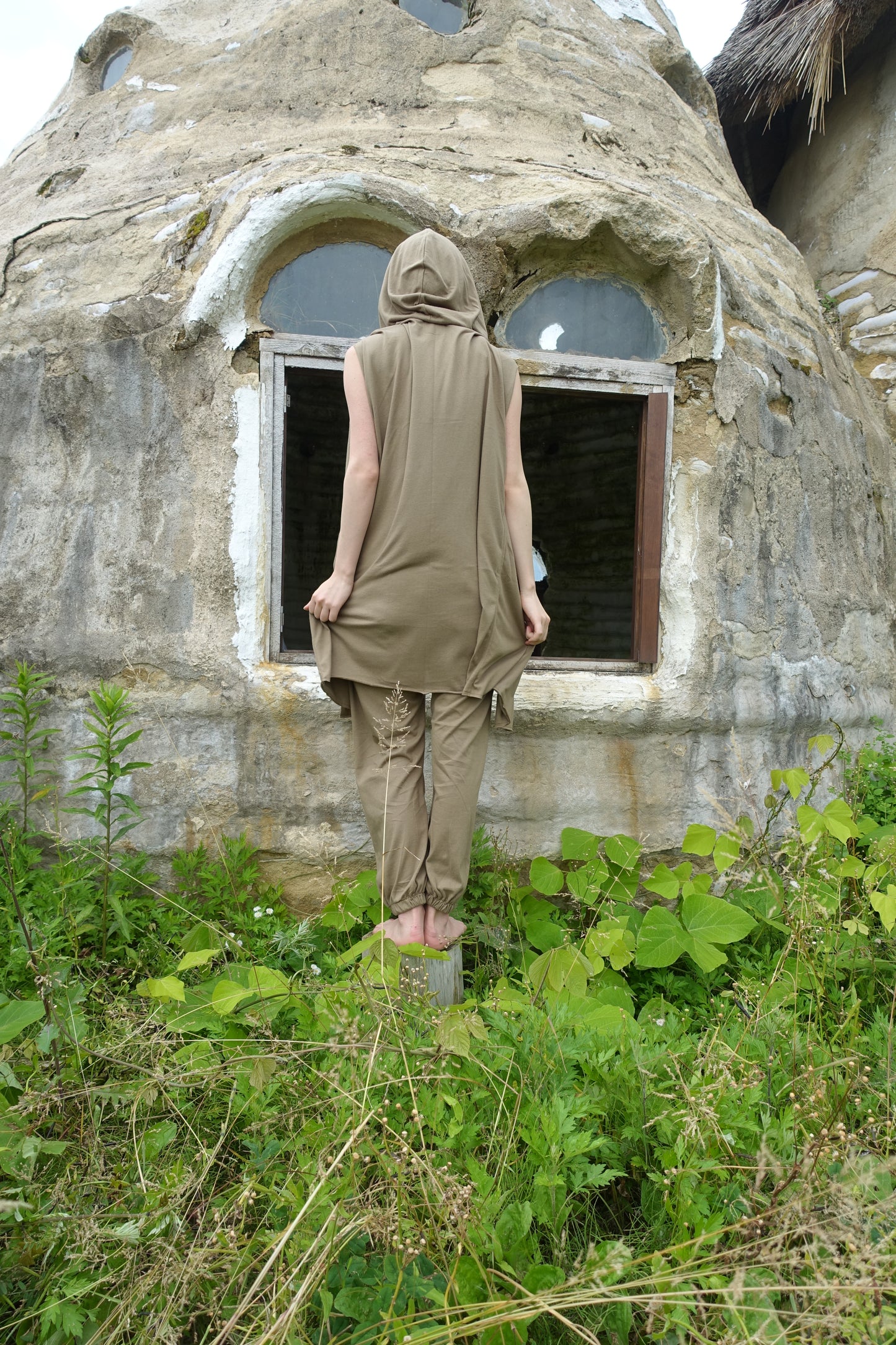 cotton silk hooded vest bg