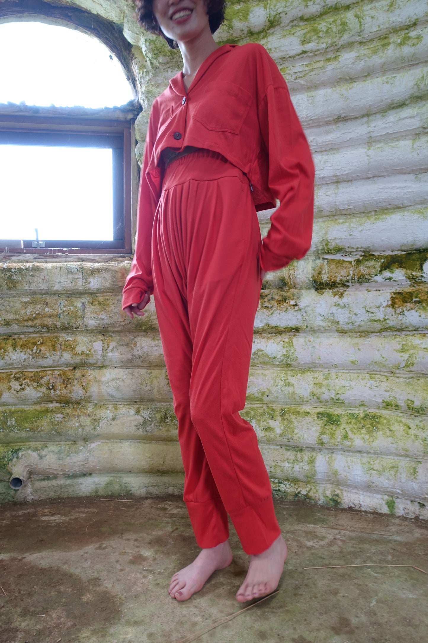 tuck long pants red